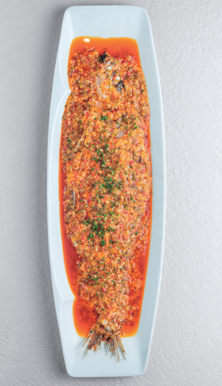 当餐酒楼特色菜，精工细作，臻享至味