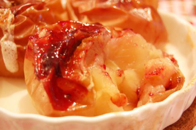 美味与营养并存的烤苹果