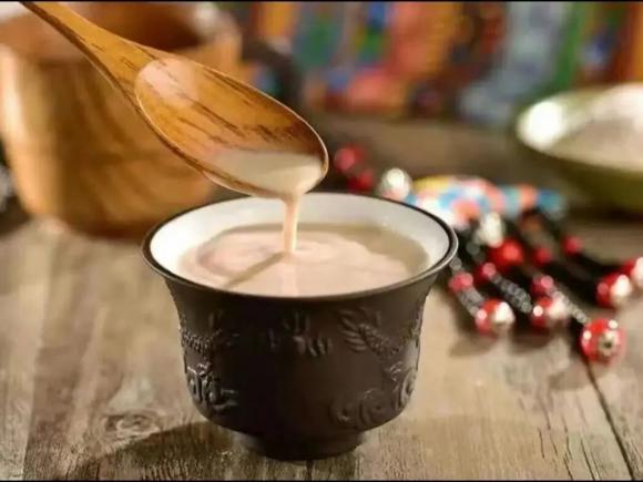 四川美食全景图!从盆地到高原的味觉暴击