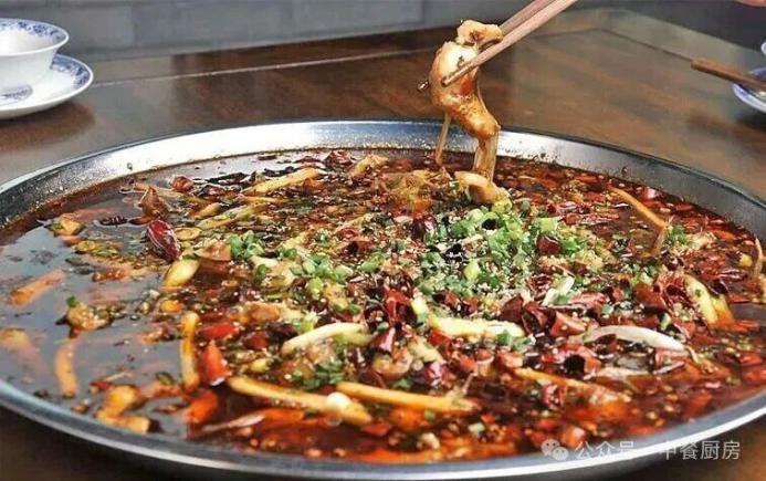 当餐酒楼招牌菜，珍材入味，尊席专享