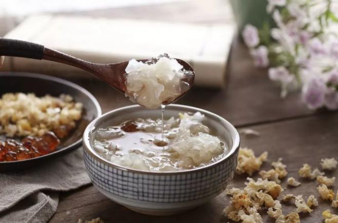 如何用饮食缓解常见的消化不良症状?