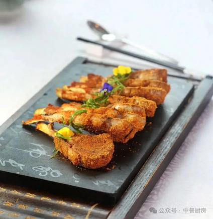 当餐酒楼特色风味菜,风味在线!