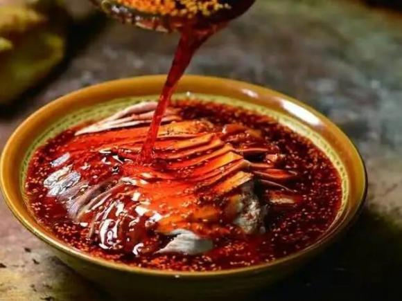 四川美食全景图!从盆地到高原的味觉暴击