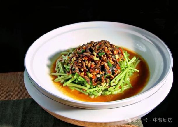 当餐酒楼地方风味菜,进店必尝之选