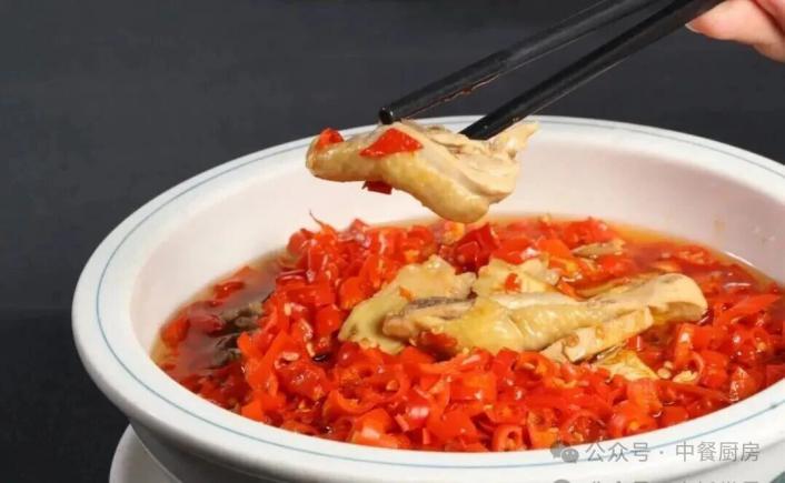 当餐酒楼地方风味菜，经典传承，百吃不腻