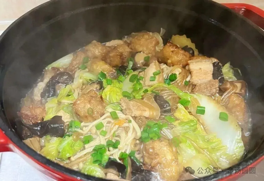 多种食材一锅炖,有肉有菜越吃越暖,营养健康做法简单