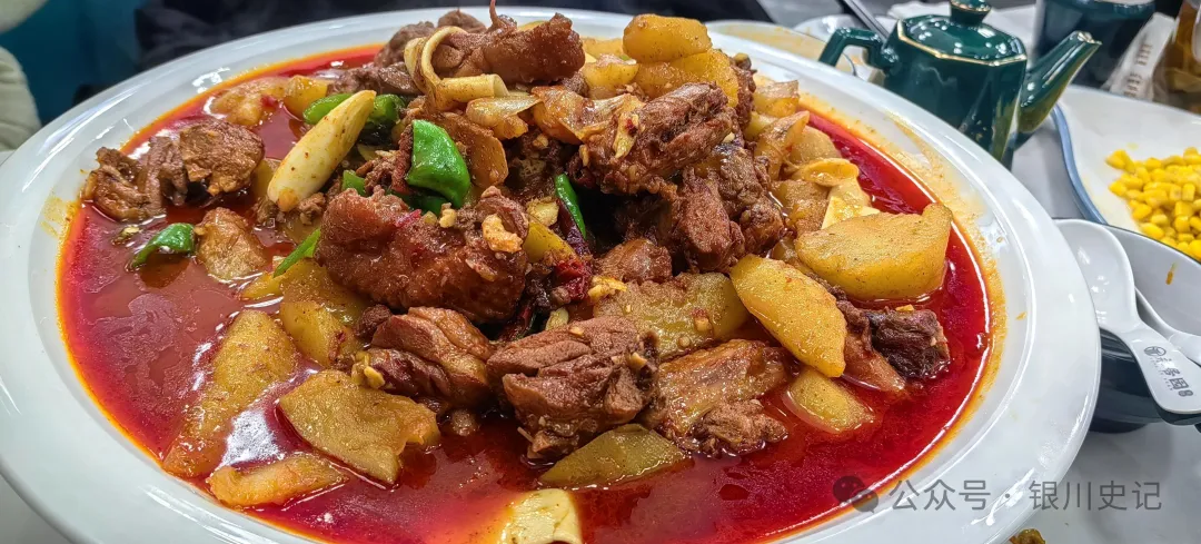 银川永居园的大盘鸡真好吃