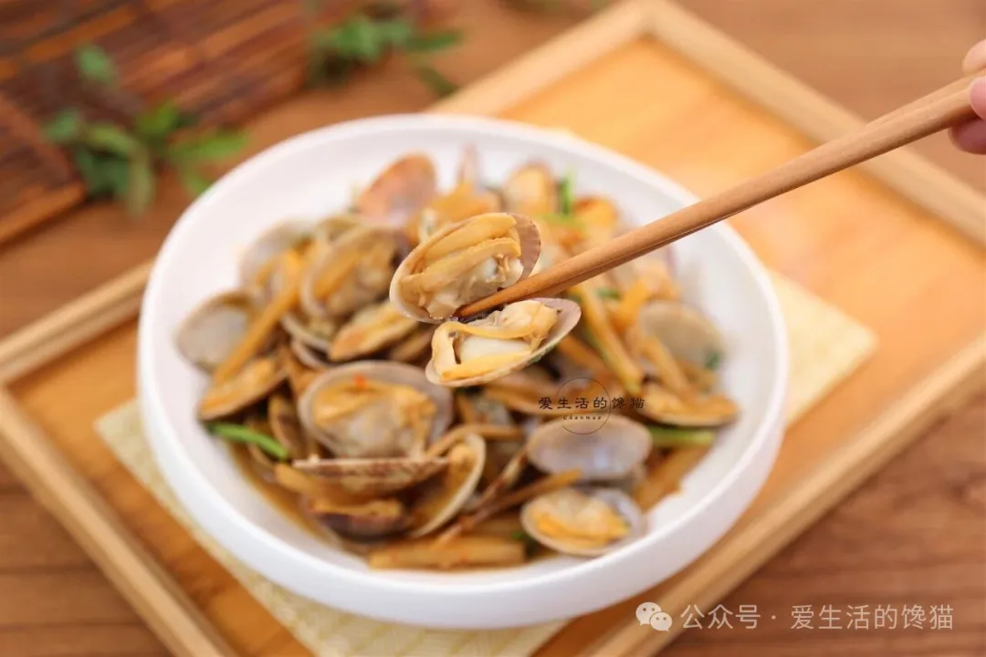 冬季少吃螃蟹和鲍鱼,多吃这食材,好吃不贵,简单一炒嘎嘎香