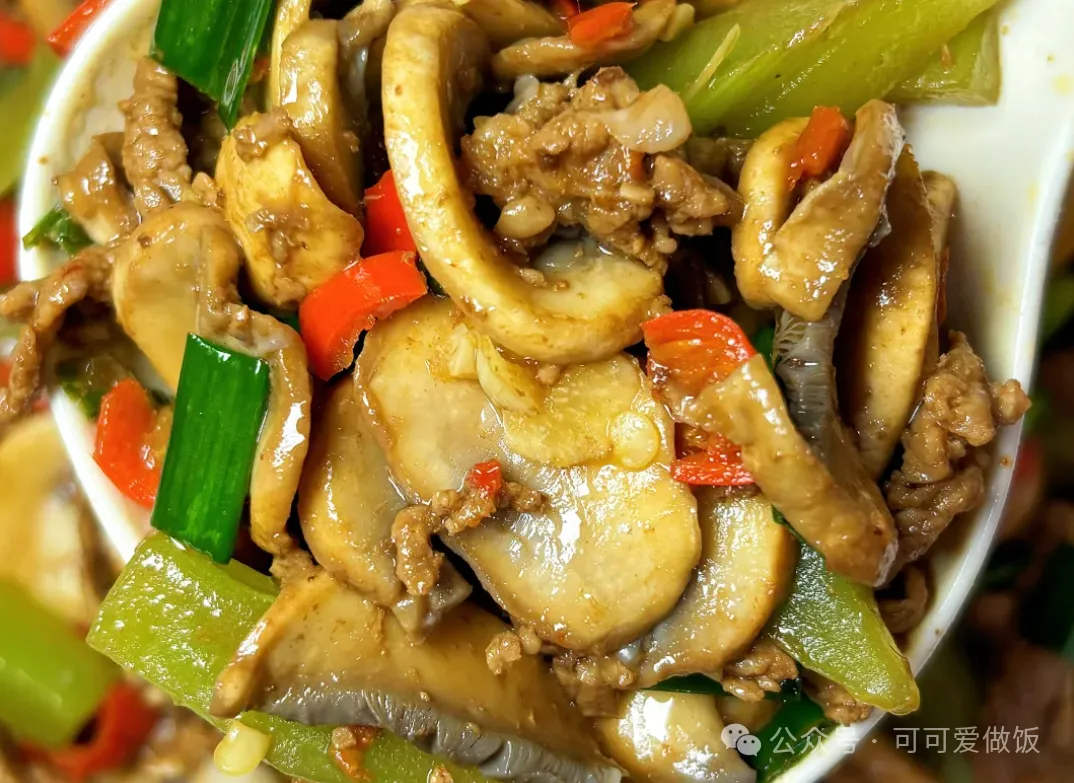 三种食材搭配,大火一炒就上桌,简单又好吃!