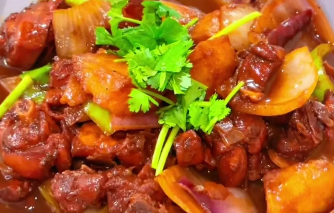 冬日宝藏小城洛宁的美味,一锅滚烫的摇滚江湖