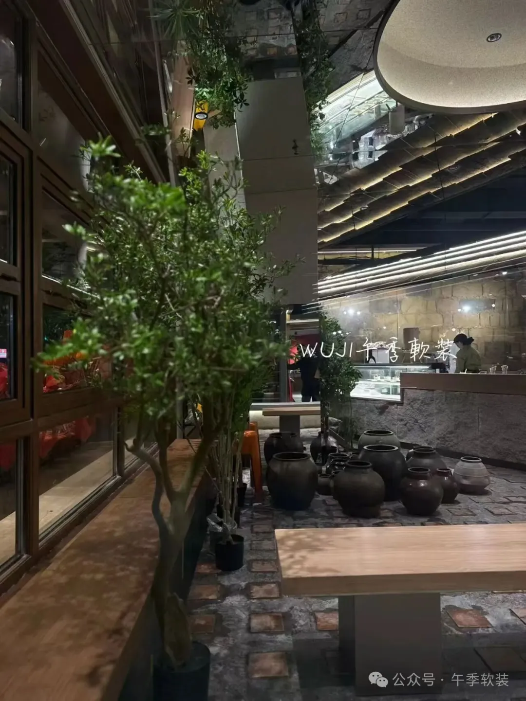 为什么餐饮界都在忙着“上山”?