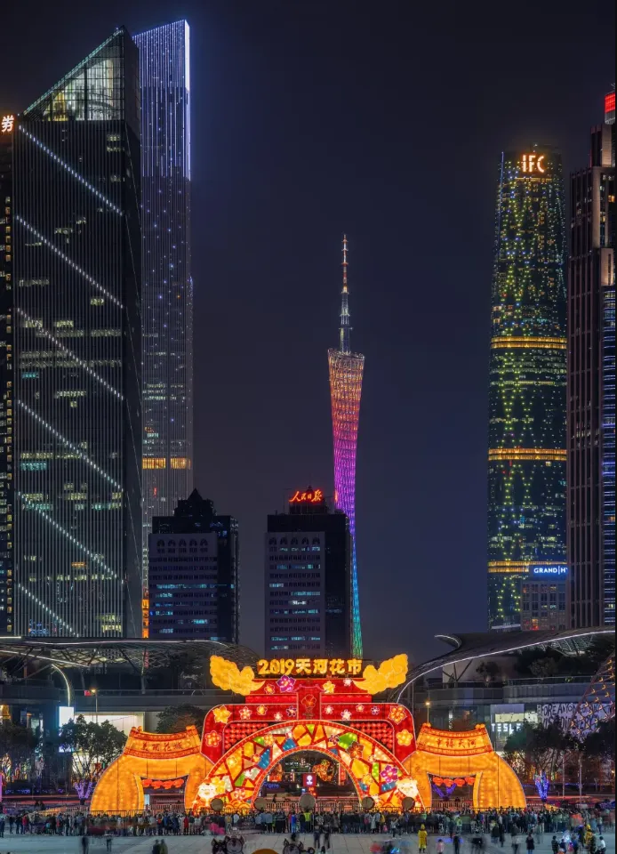 当餐优选5个百年市集,藏着最地道的食材与年俗