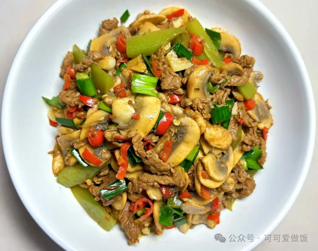 三种食材搭配,大火一炒就上桌,简单又好吃!