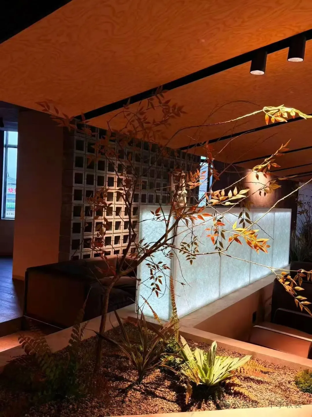 为什么餐饮界都在忙着“上山”?