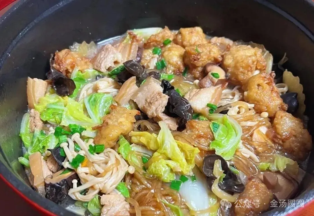 多种食材一锅炖,有肉有菜越吃越暖,营养健康做法简单