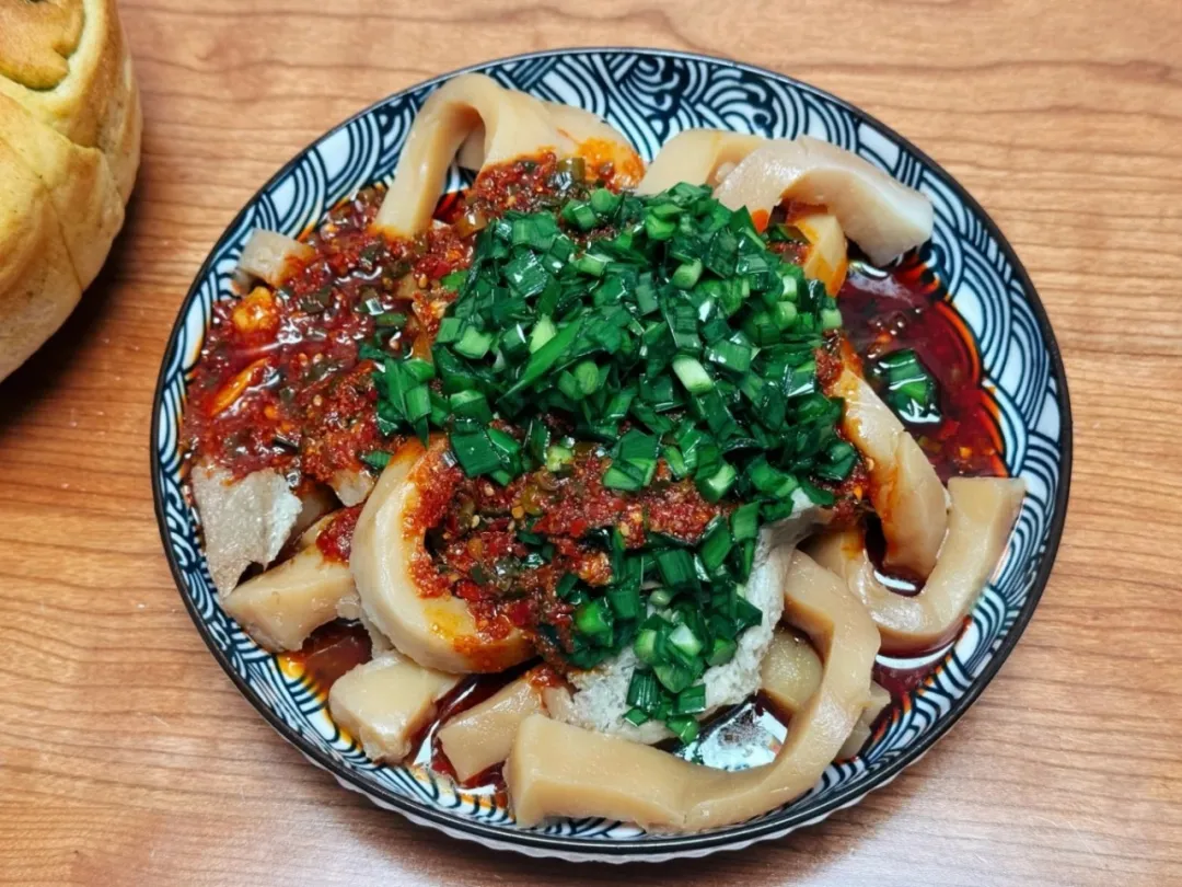 高原西宁的舌尖盛宴与夜市烟火