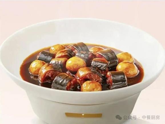 当餐酒楼精品菜，鲜醇地道，越吃越香