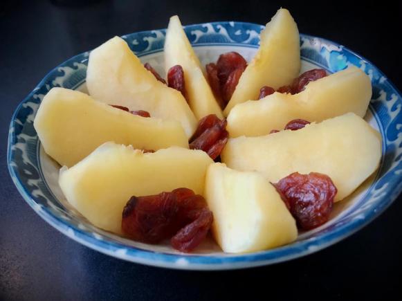 立冬后就吃这碗蒸苹果!加两味食材,润肺化痰养脾胃,暖到心坎里