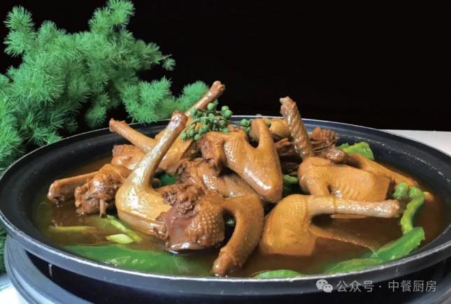 当餐酒楼特色风味菜，匠心臻制，礼遇尊客