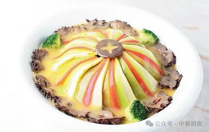 当餐酒楼旺销菜，鲜醇地道，越吃越香