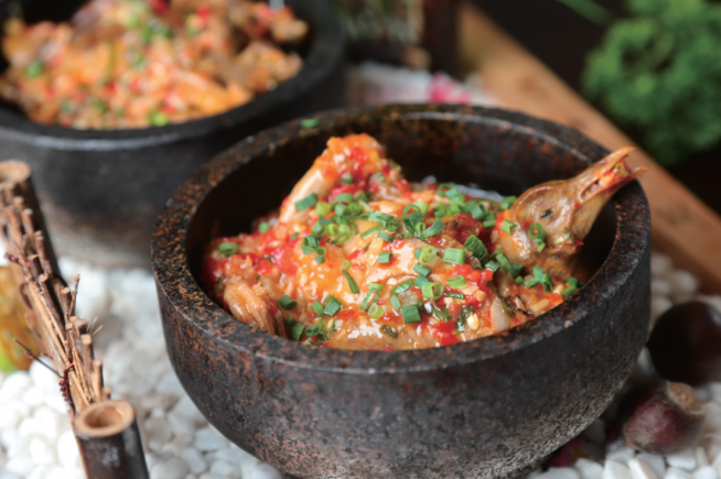 当餐酒楼招牌菜，选料严格把关