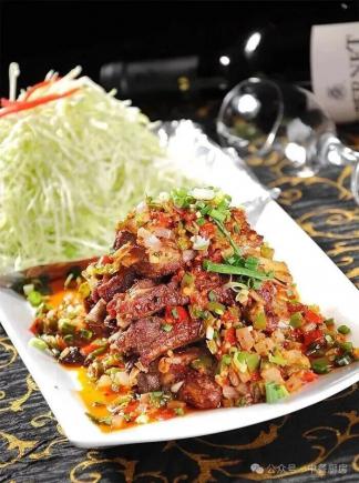 当餐酒楼旺销菜，鲜醇地道，越吃越香