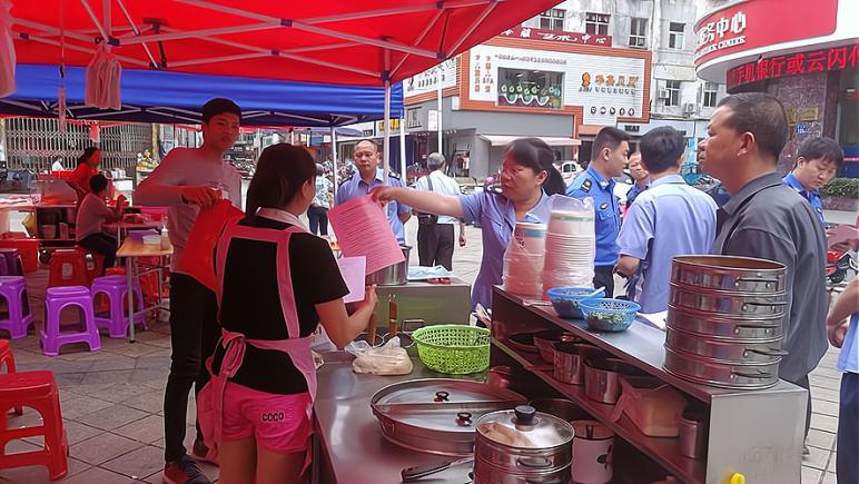 2026年餐饮岔路口:是0元流动摆摊求生,还是开店死守?