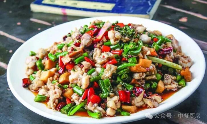 当餐酒楼特色菜，精工细作，臻享至味