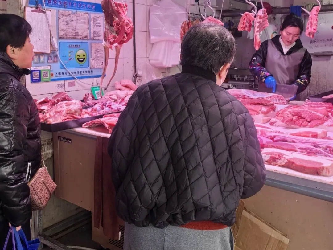 买食材送“菜谱”,这个全年不打烊的菜场用什么留住人心?