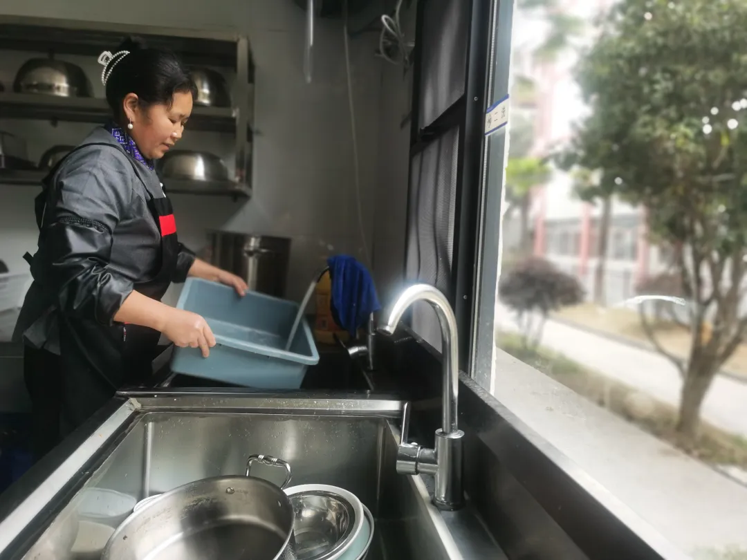 贵旅餐饮用贵州烟火气,守护黔味中国年