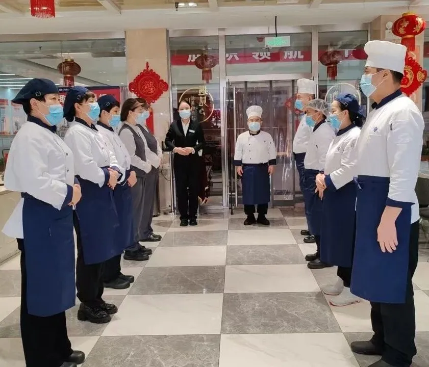 当餐央厨策马启新程,年味藏食间