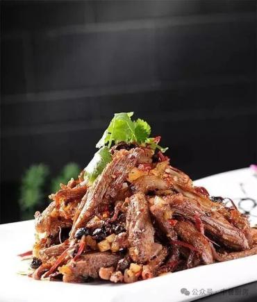 当餐酒楼热卖菜,手工现做