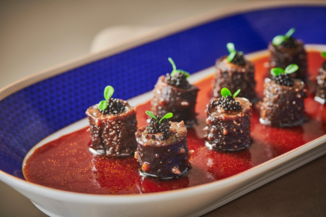 当餐酒楼融合菜，选料严格把关