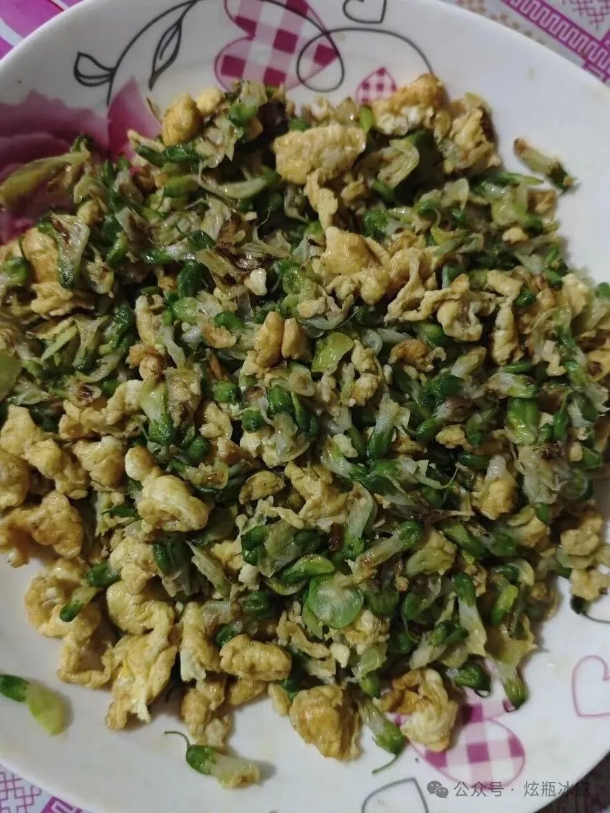 洋槐花做的时令菜品在你们老家也吃吗?