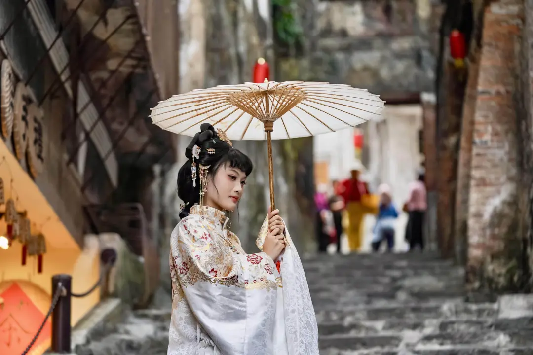 去湛江吃年例,触摸港城的烟火与诗意