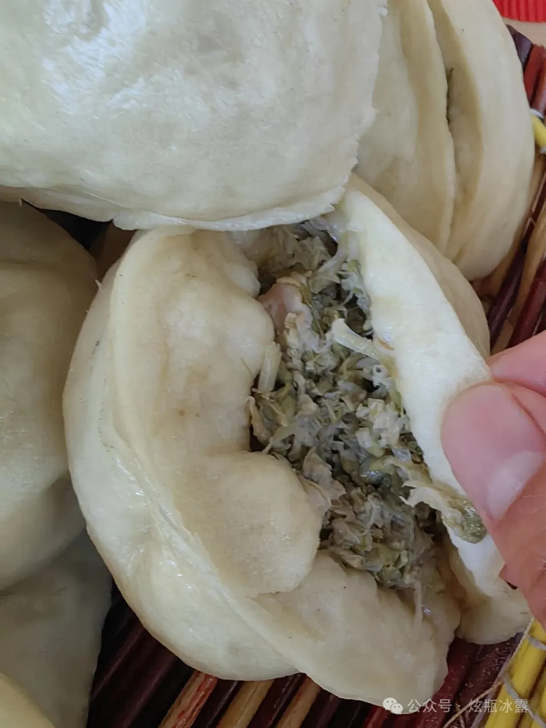 洋槐花做的时令菜品在你们老家也吃吗?