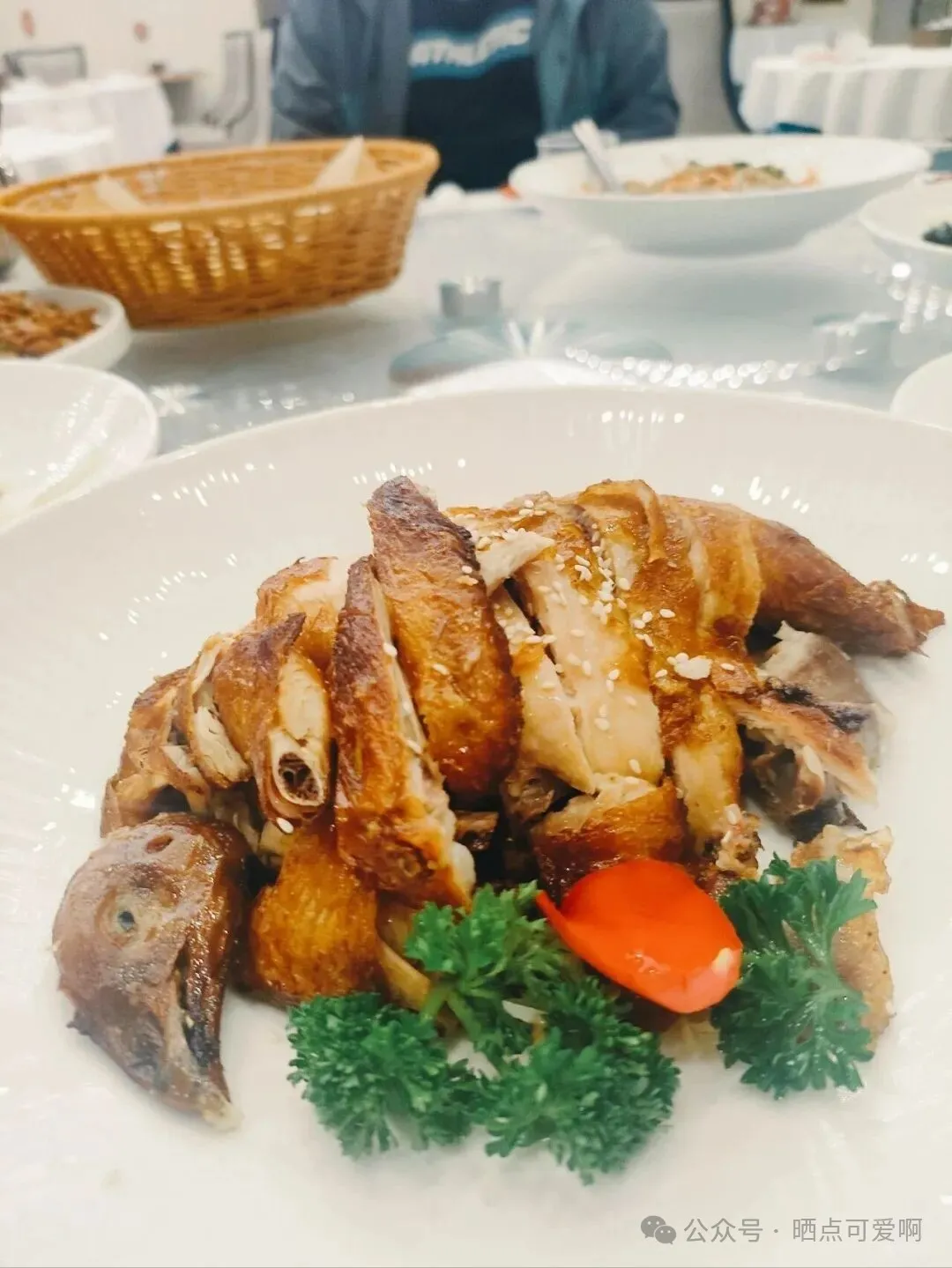 河南某村10年来最上档次的婚宴菜品在朋友圈火了