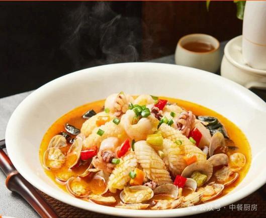 当餐酒楼特色私房菜，鲜掉眉毛