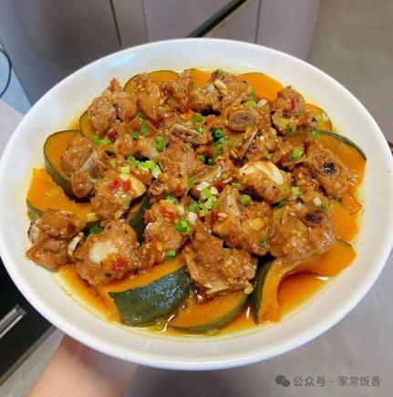 41岁跑步后猝死!美食博主泪崩:再忙也要吃好每一顿饭;这9道懒人蒸菜,营养翻倍还超省时,忙碌上班族必备"救命饭"!