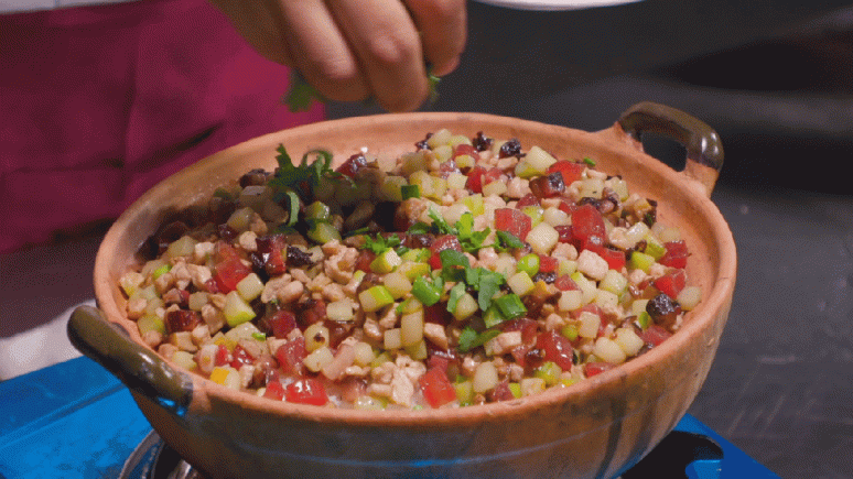 台山一碗香喷喷的“油饭”正是元宵的应节美食