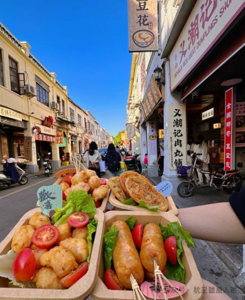 边走边吃一路揭秘,这座被美食淹没的小城处处惊喜!