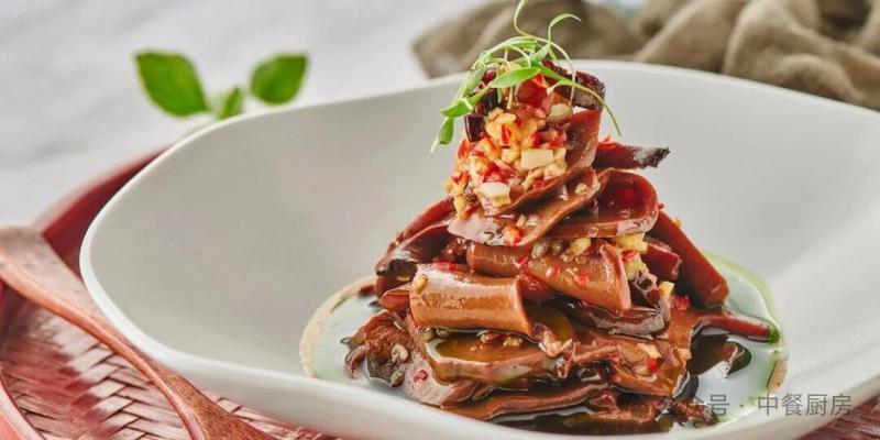 当餐酒楼特色私房菜，鲜掉眉毛