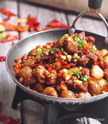 当餐酒楼特色菜,唇齿留香