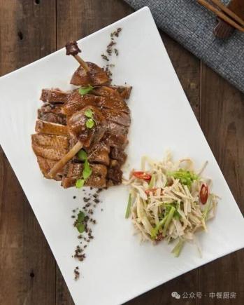 当餐酒楼地方风味菜,诚意满满一整桌