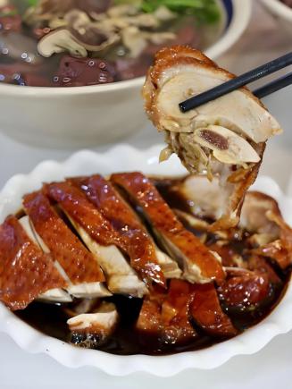 江苏南京10大必吃美食，一座被鸭油香浸润的六朝古都