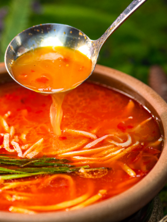 当餐吃货探寻贵州万峰林山野酸香的独特魅力