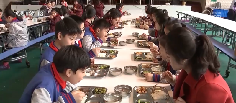 校园餐食品安全和膳食经费管理自查报告