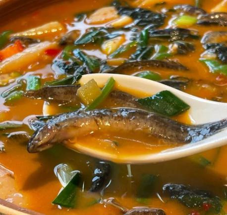 地方特色美食之常山龙绕泥鳅的制作
