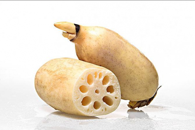 莲藕作为"水中人参"，是兼具食用价值和药用功效的神奇食材