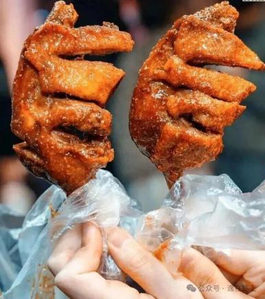 南宁夜市天花板！本地人私藏美食清单+具体店铺，人均50吃到扶墙出来南宁，不吃夜市等于白来！